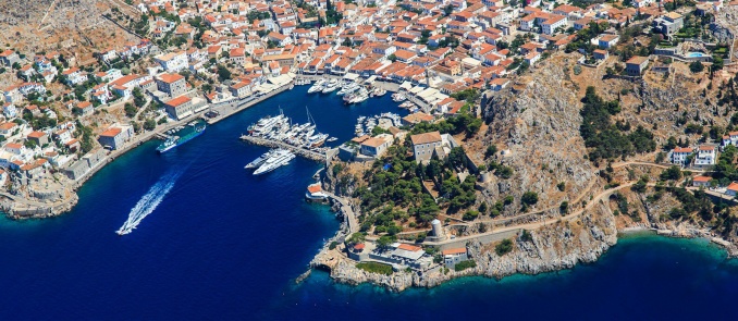 Hydra island: Fishing and donkey rides in discovering the “Lady’ of the Saronic gulf